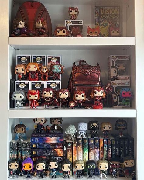 Wanda Maximoff Bedroom, Funko Pops Aesthetic, Funko Pop Display Ideas Shelves, Funko Shelves, Marvel Shelf, Marvel Bedroom Decor, Marvel Themed Room, Funko Pop Shelf, Collectors Room Ideas