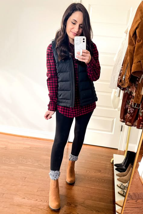 7 Winter Outfits | Petite Style | Pumps & Push Ups Winter Outfits For Petite Women, Winter Outfits Petite, Petite Winter Outfits, Outfit For Petite Women, Puffer Vest Outfit, Outfits For Petite, Simple Winter Outfits, Petite Style, Outfits Petite