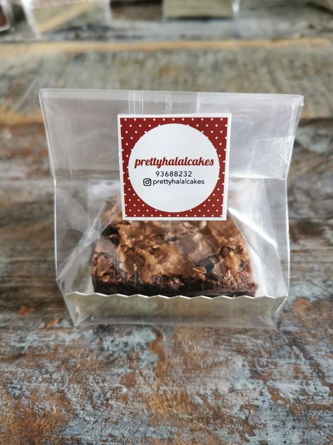 Brownies party favors Brownie Party Favors, Brownie Packaging, Brownies, Takeout Container, Party Favors, Packaging, Party Favours