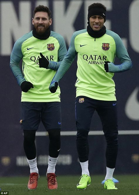 Neymar Jr And Messi, Neymar And Messi, Neymar 2015, Neymar Pic, Barcelona Coach, Barcelona Training, Messi Pictures, Neymar Barcelona