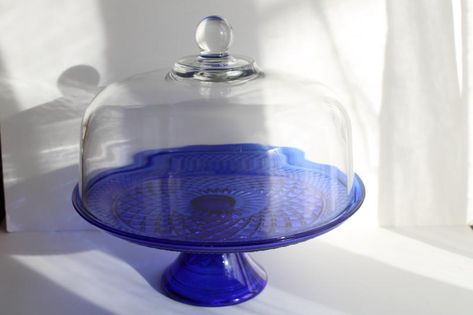 Cobalt Kitchen, Blue Cake Stand, Cake Stand With Lid, Pedestal Cake Plate, Patterned Cake, Laurel Leaf, Blue Cakes, Cake Stands, Cake Plate