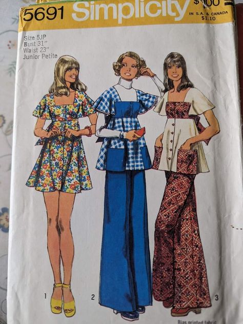 70s Sewing Patterns, 70s Inspired Fashion, Pants Sewing Pattern, Vintage Dress Patterns, Smock Top, Simplicity Sewing, Simplicity Sewing Patterns, Sewing Pattern Sizes, Simplicity Patterns