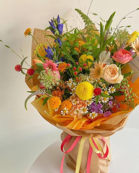 Flour Bouquet, Boquette Flowers, Flower Gift Ideas, Hand Bouquet, Gift Bouquet, Flowers Bouquet Gift, Nothing But Flowers, Bouquet Arrangements, Flower Packaging