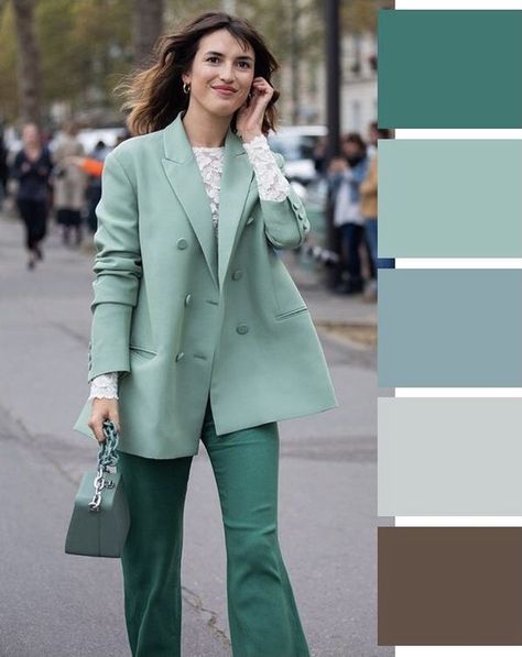 Mint Pants Outfit, Mint Green Outfits, Mint Green Skirts, Mint Pants, Second Hand Fashion, Color Combos Outfit, Color Combinations For Clothes, Business Casual Outfits For Work, Classy Work Outfits