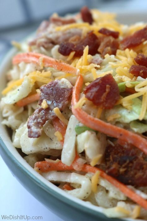 Loaded coleslaw in a bowl Coleslaw With Bacon, Keto Cole Slaw, Macaroni Salads, Cabbage And Carrots, Bunny Food, Shredded Bbq Chicken, Keto Side, Potluck Party, Creamy Coleslaw