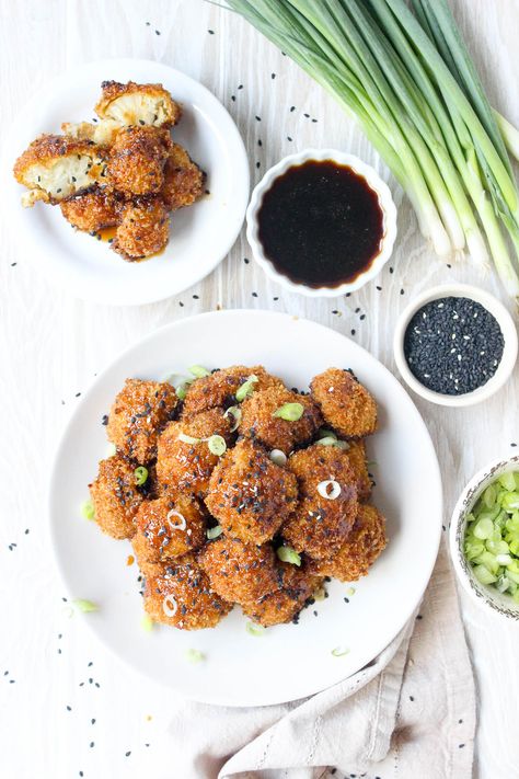 42 Vegetarian Appetizers To Die For! - The Cottage Market Stuffed Wontons, Easy Vegetarian Appetizers, Teriyaki Cauliflower, Baked Cauliflower Bites, Vegetarian Appetizers Easy, Movie Night At Home, Egg Scramble, Caprese Skewers, Vegetarian Nutrition