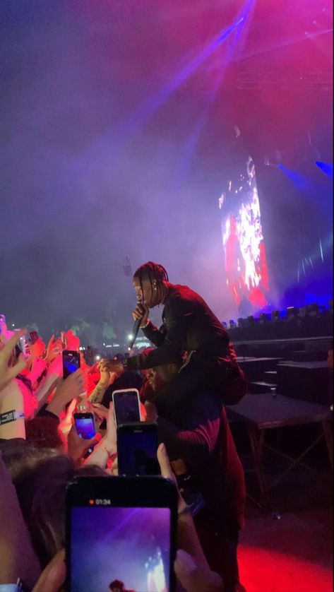 Travis Scott Concert, Future Concert, Concert Aesthetic, Dream Concert, Dream Baby, Music Aesthetic, Dream Lifestyle, Music Concert, Perfect Life