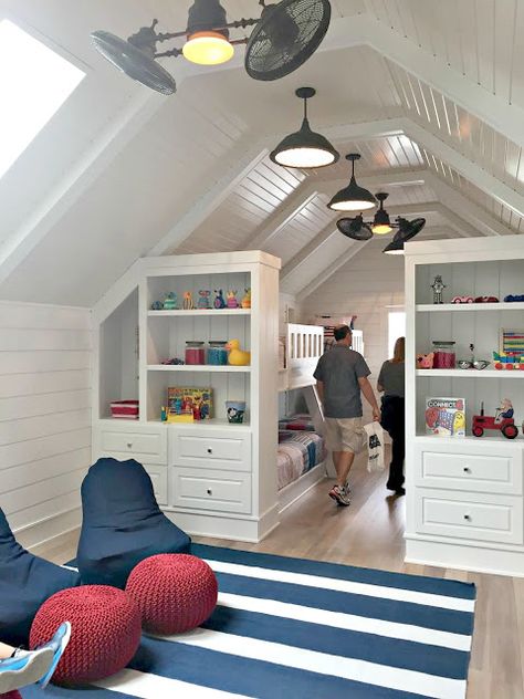 Finishing Attic, Attic Lounge Ideas, Attic Renovation Ideas, Attic Bedroom Designs, Attic Playroom, Dresser Bed, Thrifty Decor Chick, Bunk Rooms, Small Bedrooms