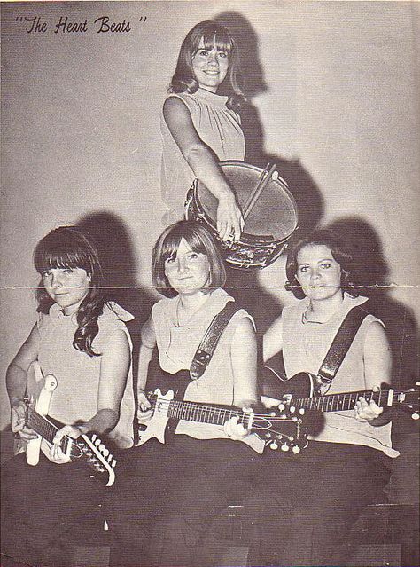 one of the first all girl garage rock bands! Classic Rock Artists, Female Rock Stars, 60s Girl, Texas Music, Women Of Rock, Lubbock Tx, Guitar Girl, Garage Band, Rock N Roll Music