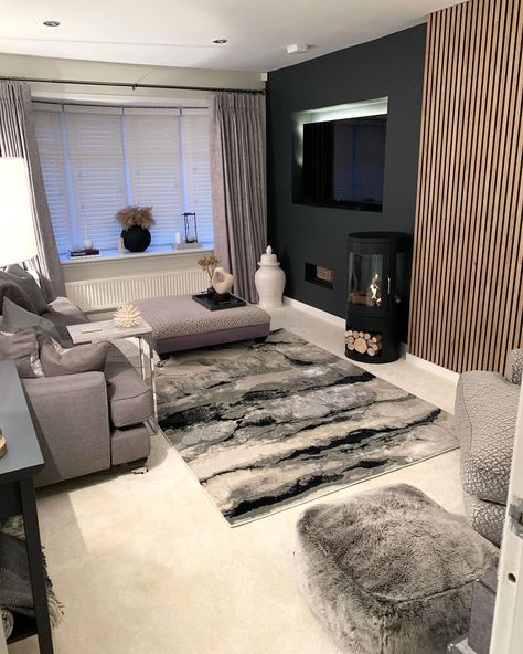 Black Living Room Panelling, Black Panelling Living Room, Living Room With Black Wall, Living Room Panelling Ideas, Dark Grey Feature Wall, Grey Feature Wall, Living Room Panelling, Black Feature Wall, Grey Living Room