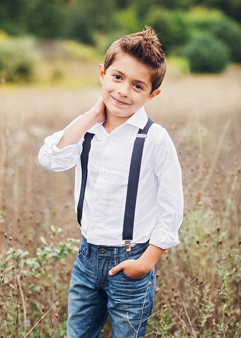 Boy Photo Shoot, Kind Photo, Hair Boy, Children Photography Poses, Sibling Photography, Boy Pictures, Childrens Photography, Boy Photography Poses