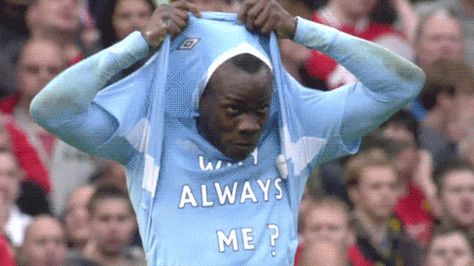 New party member! Tags: soccer manchester city mcfc man city balotelli mario balotelli why always me? why always me Why Always Me, Mario Balotelli, Goal Celebration, Hiking Gif, Liverpool Players, Funny Video Clips, Football History, Best Sport, Cartoon Memes