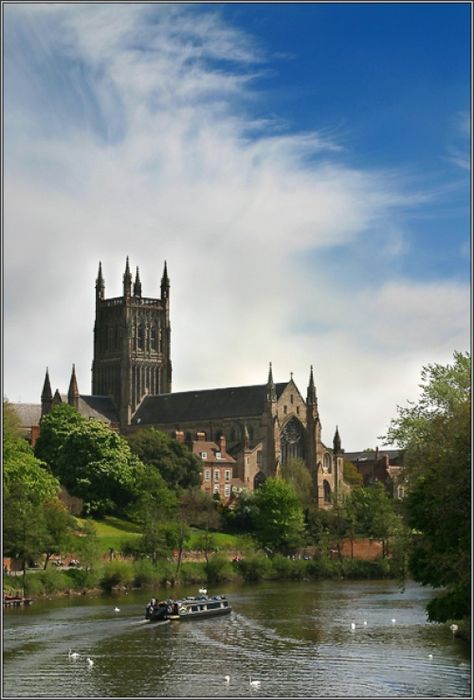 Worcester Catherdral & the River Severn at Worcester, UK the cathedral dates from 1084 Worcester Cathedral, River Severn, Cathedral Architecture, Old Churches, Cathedral Church, England And Scotland, The Cathedral, Place Of Worship, Beautiful Country