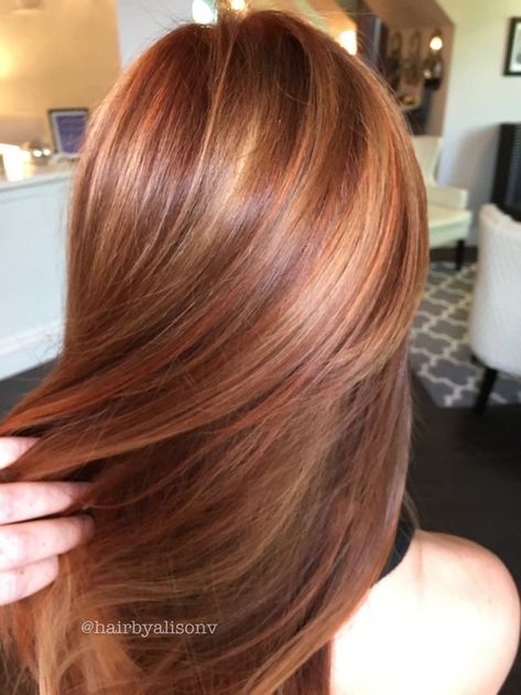 Latte Hair, Copper Hair With Highlights, Auburn Hair, Hair Color And Cut, Red Hair Color, Light Hair, Light Brown Hair, Hair Color Trends, Brown Hair Colors