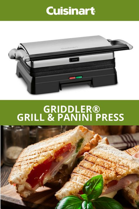 Tomato Basil Panini, Mozzarella Tomato Basil, Mozzarella Tomato, Panini Sandwiches, Panini Press, Lunch Recipe, Dinner At Home, All Fruits, Delicious Sandwiches