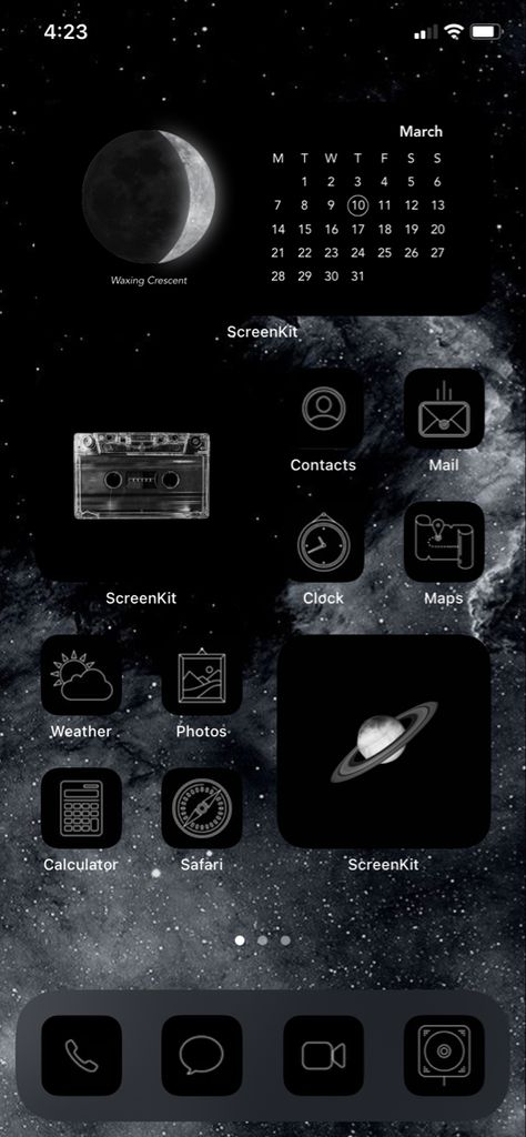 Space Theme Phone Wallpaper, Space Themed Iphone Homescreen, Moon Themed Home Screen, Moon Themed Phone Layout, Astrology Homescreen Layout, Iphone Space Theme, Phone Themes Space, Moon Aesthetic Homescreen, Space Iphone Layout