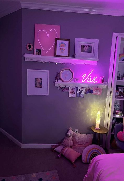 Diy Neon Sign, Confetti Wall, Bathroom Crafts, Floor Length Mirror, Clean Kitchen Cabinets, How To Clean Silver, Doors And Floors, Art Shelves, Inspiration For Kids