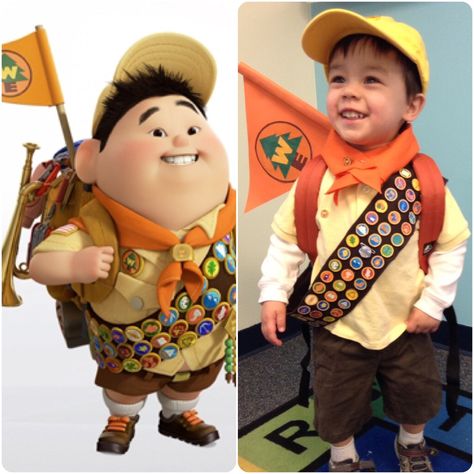 Halloween costume. Russell from Up. Russell And Kevin Costume, Diy Russell From Up Costume, Up Costume Family, Russel From Up, Russel From Up Costume, Russell From Up Costume, Russel Costume, Disfraz Up, Russell Up Costume