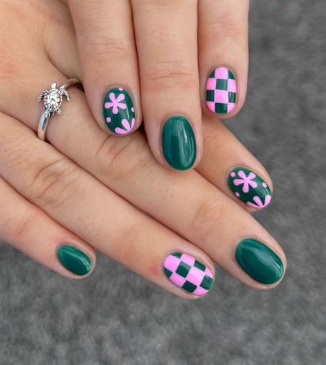 Tato Henna, Retro Nails, Minimal Nails, Her Nails, Cute Gel Nails, Funky Nails, Dope Nails, Short Acrylic Nails, Green Nails