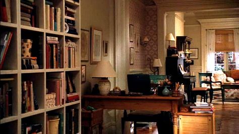 You've Got Mail Apartment, Kathleen Kelly, New York Brownstone, Movie Houses, Nora Ephron, Apartment Floor Plan, Romantic Room, Nancy Meyers, Meg Ryan