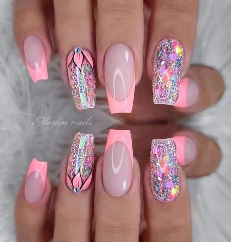 Pink Chrome Nails, Confetti Nails, Pink Glitter Nails, Fancy Nails Designs, Pretty Nail Art Designs, White Nail Designs, Party Nails, Acrylic Nails Coffin Short, White Nail