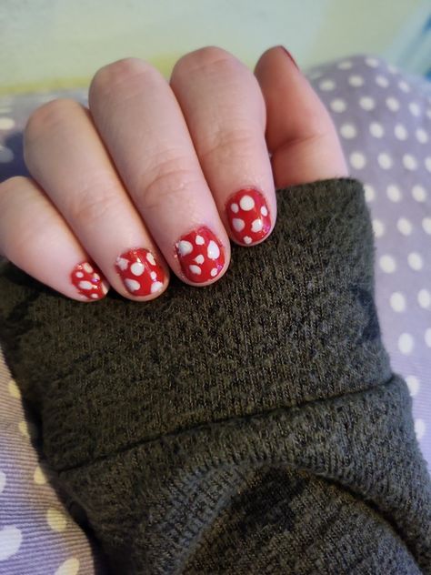 Red nails with white dots on them of varying sizes (smiley face) Nails Mushroom Design, Cottagecore Nails, Mushroom Nails, Cottagecore Mushroom, Mushroom Design, Autumn Nails, Larp, Toe Nails, Spring Nails