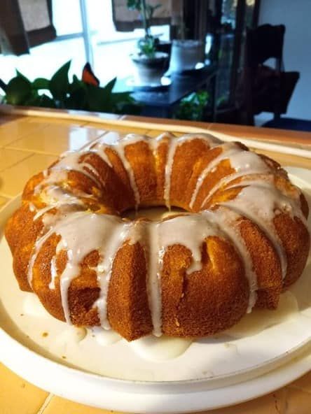 Paula Deen | Peach Cake with a box cake mix | Facebook Mountain Dew Cake, Lemon Buttermilk Pound Cake, Buttermilk Pound Cake, Lavender Cake, Sour Cream Pound Cake, Lemon Bundt Cake, Lemon Drizzle, Peach Cake, Duncan Hines