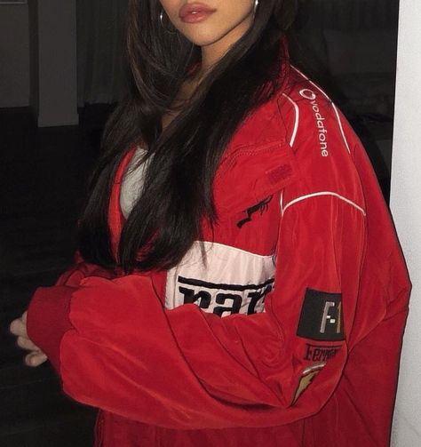 Jeans Hairstyles, Maya Alatorre, Racing Jacket Outfit, Hairstyles Glasses, Dirty Air Series, Vintage Racing Jacket, Ferrari Jacket, Ig Girls, Jacket Outfit Women