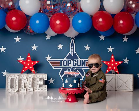 Maverick Themed Birthday Party, Air Force 1 Birthday Party, Air Force One Birthday Party, Maverick Birthday Party, Top One Birthday Party Theme, Top One Birthday Party, Top One Birthday, Airplane First Birthday Party, Airplane Birthday Party Decorations