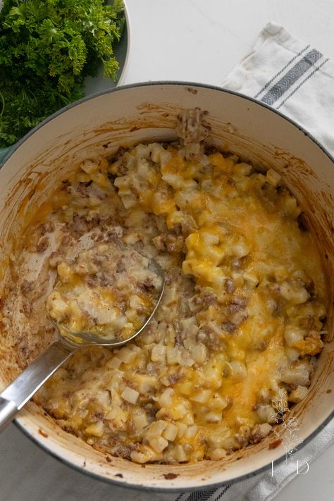 Dutch-Oven Sausage and Potatoes Casserole - Weeknight Casseroles, Soup Starter, Dutch Oven Recipes, Cozy Meals, Potato Casserole, Sausage Breakfast, Salad Side Dishes, Breakfast Breads, Breakfast Dessert