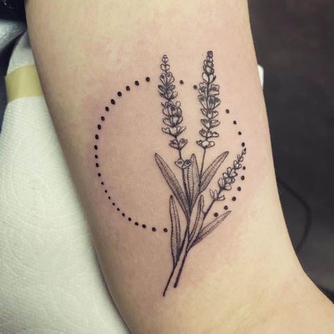 fineline lavender tattoo - Ecosia - Images Herbal Tattoo Ideas, Lavender Tattoo Black, Lavender Tattoo Design, Lavender Tattoos, Herbal Tattoo, Lavender Tattoo, Sweet Tattoos, Tattoo Design Ideas, Tattoo Design Book