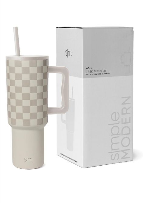 Simply Modern Cup, Simple Modern Water Bottle, Cool Tumbler Designs, Simply Modern Tumbler, Preppy Cups, Simple Modern Cup, Modern Cups, Preppy Christmas List, Simple Modern Tumbler