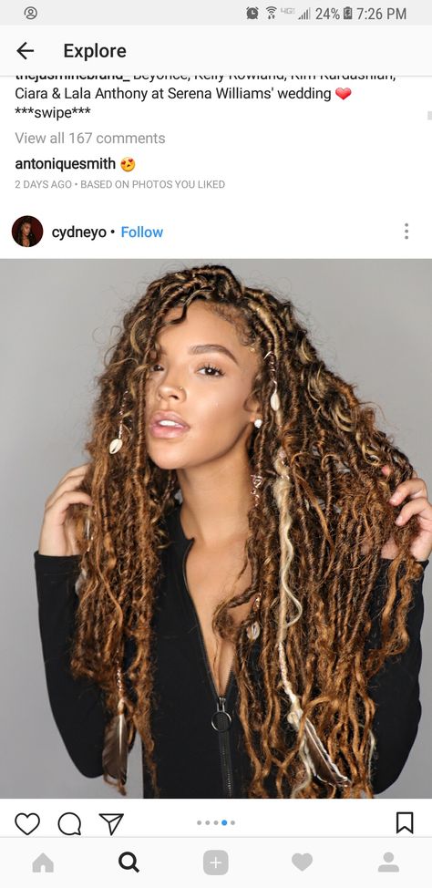 Goddess Locks Blonde Boho Faux Locs, Blonde Faux Locs Styles Goddess, Goddess Locs Blonde, Blonde Boho Locs Black Women, Mermaid Locs Goddess, Messy Goddess Locs, Blond Goddess Locs, Brown Faux Locs, Colorful Box Braids