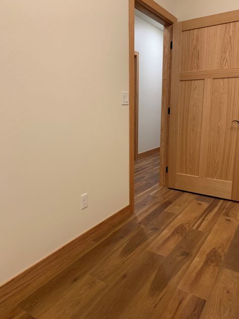 Coretec Vinyl Plank Flooring Colors, Coretec Vinyl Plank Flooring, Vinyl Plank Flooring Colors, Best Vinyl Plank Flooring, Coretec Flooring, Beach House Flooring, Honey Oak Cabinets, Oak Trim, Lvp Flooring