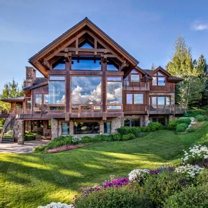 Extravagant Homes, Mountain Architecture, Modern Mountain Home, Nature Camping, Mountain Modern, Modern Mountain, Colorado Homes, Mountain Homes, Cabin In The Woods