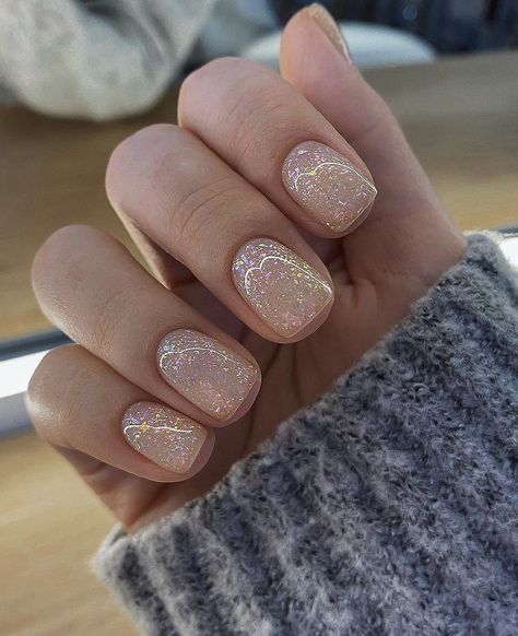 Nail Art Paillette, Angel Nails, December Nails, Nails Only, Sparkle Nails, Sparkly Nails, Dipped Nails, Minimalist Nails, Chic Nails