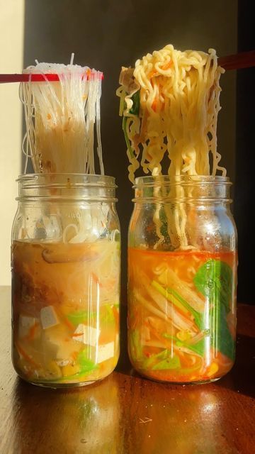 Instant Jar Noodles, Cold Work Lunches, Instant Noodle Jars, Lunch Noodles Jar, Meal Prep Rice Noodle Jar, Mason Jar Miso Noodle Soup, Noodle Meal Prep Jar, Mason Jar Noodle Meal Prep, Mason Jar Meal Prep