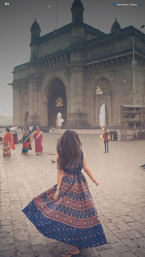 Gateway Of India, Selfie Photography, Stylish Photo Pose, Model Poses Photography, Portrait Photography Poses, Best Photo Poses, Instagram Look, Photography Poses Women, Photoshoot Poses