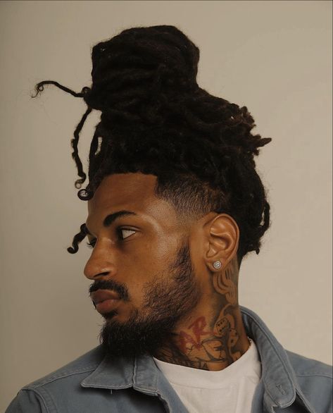 Dreadhead Men, No Risk No Reward, Jamaican Men, Dreadlocks Men, Dread Hairstyles For Men, Mens Dreads, Dreadlock Hairstyles For Men, Dreads Styles, Black Men Hairstyles