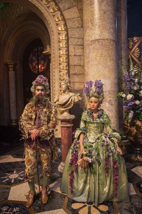 Land Of Flowers Nutcracker, Clara The Nutcracker And The Four Realms, The Nutcracker And The Four Realms, Fae Larp, Jenny Beavan, Nutcracker Movie, Light Costume, Nutcracker Clara, Nutcracker And The Four Realms