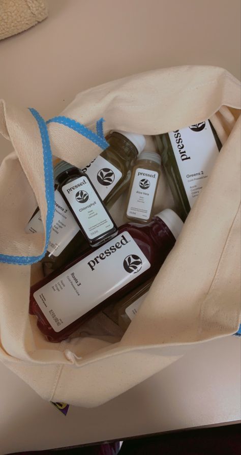 Pressed Juicery Aesthetic, Cold Pressed Juice Aesthetic, Pressed Juice Aesthetic, Juice Cleanse Aesthetic, Pressed Juicery Cleanse, Pressed Juice Cleanse, Pressed Juicery, Nyc Apt, Board Pictures