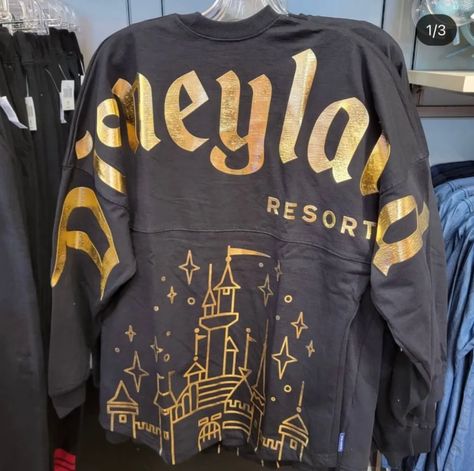 Gold Castle, Disneyland Sweatshirt, Jersey Fashion, Mickey Balloons, Spirit Jersey, Disney T, Disney Sweatshirts, Disney Tshirts, Disney Accessories