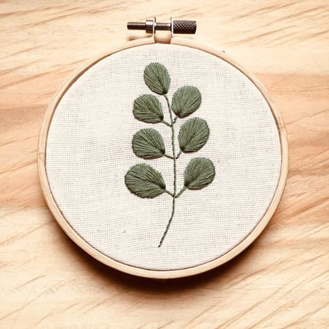 Greenery Embroidery Pattern, Eucalyptus Embroidery Pattern, Plant Embroidery Simple, Embroidery Eucalyptus, Embroidered Eucalyptus, Embroidered Greenery, Herbal Embroidery, Eucalyptus Embroidery, فن النسيج