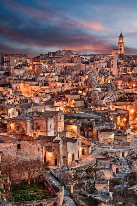 Imperiul Roman, Matera Italy, Italy Landscape, Cities In Italy, Italy Aesthetic, Southern Italy, Visit Italy, Gloucester, Beautiful Places To Travel