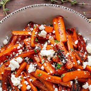 'Just saved Honey Balsamic Roasted Carrots in my Recipe Box! #justapinchrecipes Honey Balsamic Glazed Carrots, Roasted Balsamic Carrots, Balsamic Roasted Carrots, Crockpot Carrots, Balsamic Glazed Carrots, Balsamic Carrots, Balsamic Carrots Roasted, Roast Carrots, Honey Balsamic Glaze