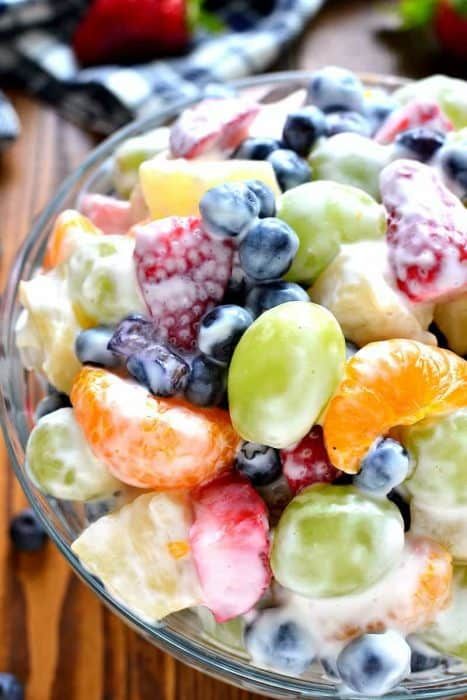 Fruit Salad With Yogurt, Ambrosia Fruit Salad, Creamy Fruit Salads, High Fiber Fruits, Best Fruit Salad, Dressing For Fruit Salad, Fruit Salad Easy, Resep Salad, Sandwich Wraps