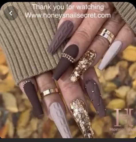 Brown Nail Ideas Chocolate, Chocolate Nails Design, Sweater Nails, Nails Design With Rhinestones, Fall Acrylic Nails, Nail Art Designs Videos, Nail Swag, Bling Acrylic Nails, Glam Nails