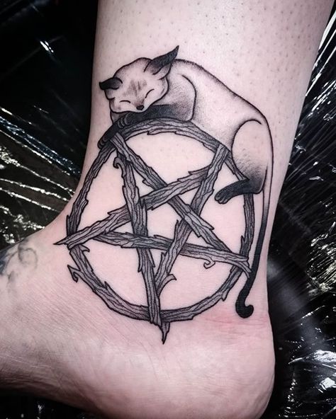 Pentacat for Wednesday. #tattoo #tattoos #pentagram #pentagramtattoo #cat #cattoo #cattattoo #blackwork #blackworktattoo #blackworkers #btattooing #onlyblackart #brisbanetattooer #brisbane | Artist: @pandora_nocturne Wednesday Tattoo, Pentacle Tattoo, Wicca Tattoo, Pentagram Tattoo, Witchcraft Tattoos, Pagan Tattoo, Wiccan Tattoos, Magic Tattoo, Elbow Tattoos