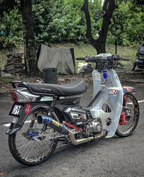 Honda Ex5 Dream Modified, Motor Ex5, Honda Ex5 Dream, Danganronpa Monokuma, Motor Custom, Honda C70, Honda Ex5, Coffee Bike, Anime Photo Profile Dark