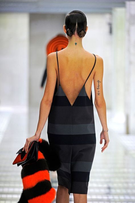 Supermodel Tattoos, Models With Tattoos, Freja Beha, Freja Beha Erichsen, Back Of Neck Tattoo, Prada Spring, Cute Small Tattoos, Size Matters, Tattoo Ideas For Men